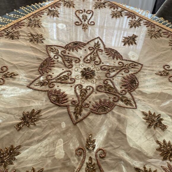 Luxurious silk beaded tablecloth, 🤚 in India - Picture 4 of 10